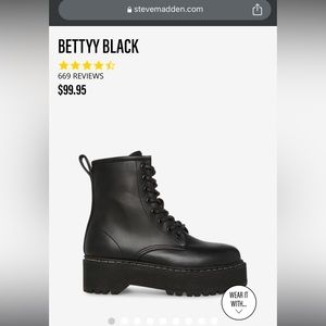 Steve Madden Combat Bettyy Boots size 7 barely worn